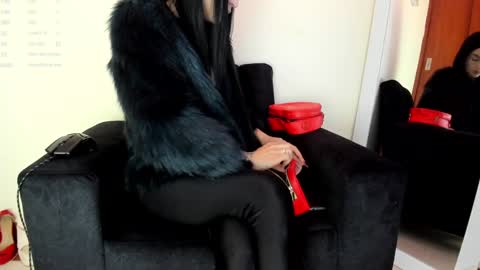 lace_victoria online show from 12/23/24, 02:13