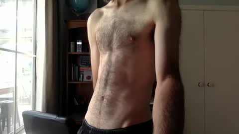 Snapshot of lachysims3 chatting on 01/16/25, 11:48 Sims online show from 01/16/25, 11:48