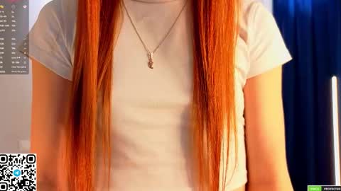 Esme online show from 09/17/25, 06:15