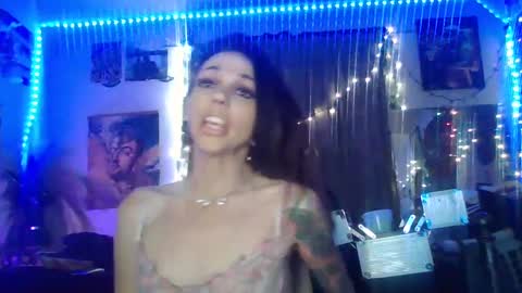 Snapshot of lacilore chatting on 09/16/25, 11:55 Laci online show from 09/16/25, 11:55