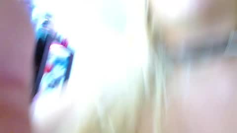 Snapshot of lacolombiana_bitch chatting on 02/19/25, 05:27 Valentina online show from 02/19/25, 05:27