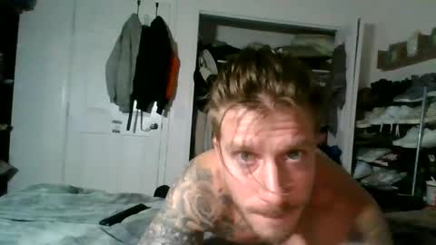 Snapshot of lacrioxcum18 chatting on 12/03/24, 04:14 lacrioxcum18 online show from 12/03/24, 04:14