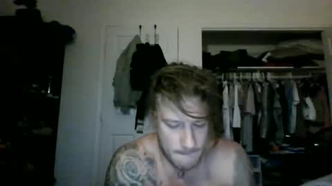 Snapshot of lacrioxcum18 chatting on 01/09/25, 12:46 lacrioxcum18 online show from 01/09/25, 12:46