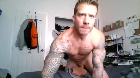 Snapshot of lacrioxcum18 chatting on 02/25/25, 05:47 lacrioxcum18 online show from 02/25/25, 05:47