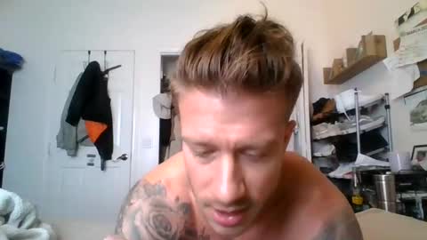 Snapshot of lacrioxcum18 chatting on 03/08/25, 09:51 lacrioxcum18 online show from 03/08/25, 09:51