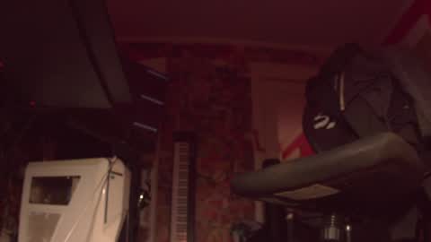 Snapshot of lacub chatting on 04/21/26, 02:51 lacub online show from 04/21/26, 02:51