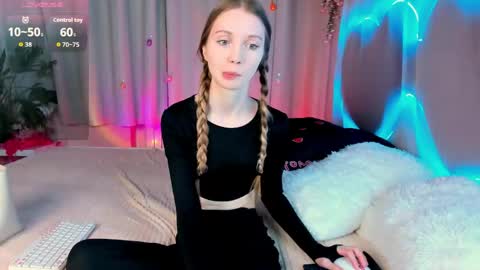 Lada online show from 04/15/26, 05:47