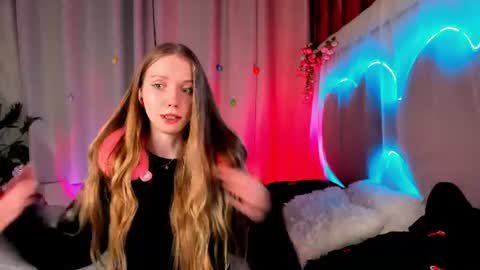 Snapshot of lada2k4 chatting on 06/16/26, 04:59 Lada online show from 06/16/26, 04:59