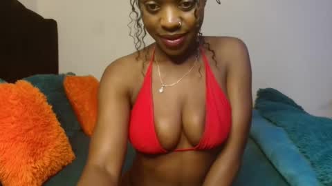 Snapshot of ladasha_montaz chatting on 09/19/25, 10:10 ladasha online show from 09/19/25, 10:10