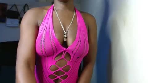 Snapshot of ladasha_montaz chatting on 11/18/25, 08:57 ladasha online show from 11/18/25, 08:57