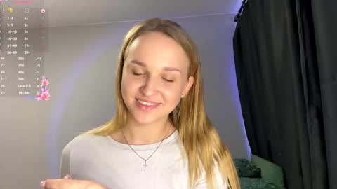 Snapshot of ladawndepippo chatting on 09/26/25, 11:25 Sofia online show from 09/26/25, 11:25