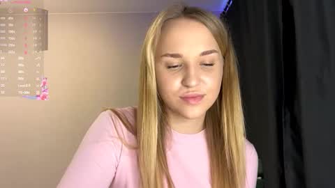 Snapshot of ladawndepippo chatting on 10/07/25, 10:34 Sofia online show from 10/07/25, 10:34