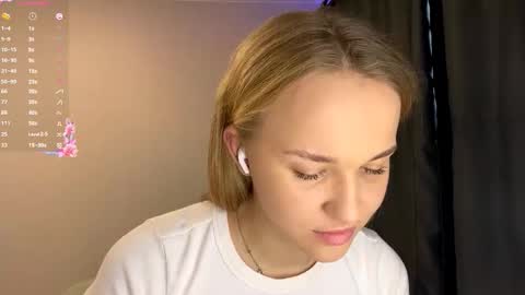 Snapshot of ladawndepippo chatting on 10/13/25, 10:37 Sofia online show from 10/13/25, 10:37