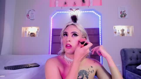 Snapshot of ladenandjuan chatting on 01/09/25, 05:34 Laden And Juan online show from 01/09/25, 05:34