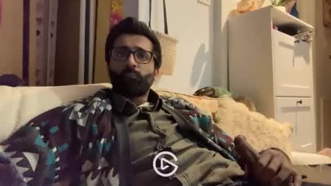 Snapshot of ladex96 chatting on 12/01/24, 11:04 Ali online show from 12/01/24, 11:04