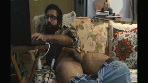 Snapshot of ladex96 chatting on 12/02/25, 08:04 Ali online show from 12/02/25, 08:04