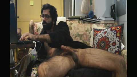 Snapshot of ladex96 chatting on 12/15/25, 04:33 Ali online show from 12/15/25, 04:33