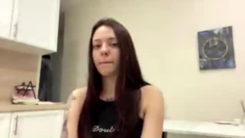 Snapshot of ladonnavanderpol chatting on 04/21/26, 07:06 Lia online show from 04/21/26, 07:06