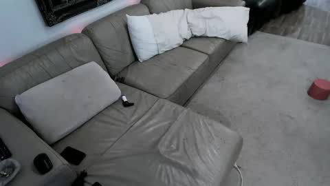 Snapshot of ladshed chatting on 03/11/25, 11:37 Hectic online show from 03/11/25, 11:37