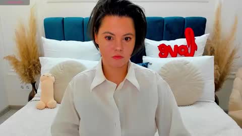 Snapshot of lady_alibi chatting on 02/17/26, 11:07 AliCooper online show from 02/17/26, 11:07