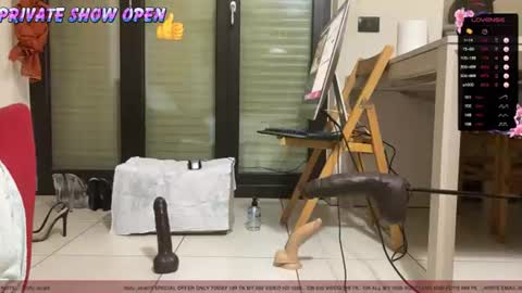 Snapshot of lady_anal chatting on 07/18/26, 06:28 GINETTA online show from 07/18/26, 06:28