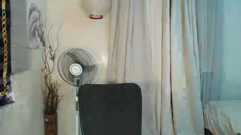 Snapshot of lady_bitxh chatting on 04/06/26, 01:14 gongx13 my IG online show from 04/06/26, 01:14