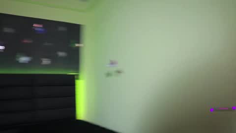 Kathie  Dicky    online show from 01/03/25, 05:42