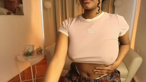 Snapshot of lady_danbury chatting on 03/30/26, 02:40 Karla - Instagram lady karla1 online show from 03/30/26, 02:40
