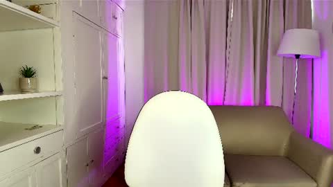 Snapshot of lady_danbury chatting on 06/15/26, 07:05 Karla - Instagram lady karla1 online show from 06/15/26, 07:05