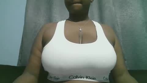 lady_dearra online show from 09/13/25, 02:11