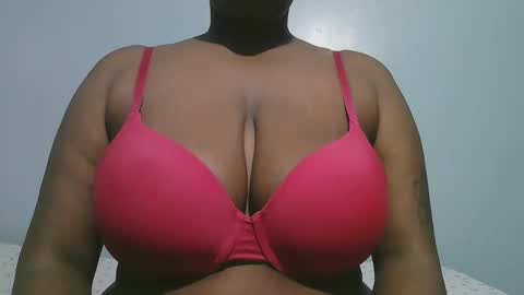 lady_dearra online show from 02/17/26, 02:30