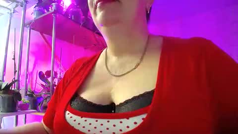 Lady Gloria online show from 02/01/25, 06:10