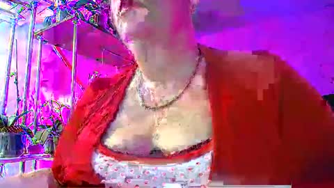 Lady Gloria online show from 02/17/25, 03:58
