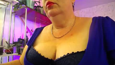 Lady Gloria online show from 09/14/25, 10:25