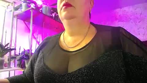 Lady Gloria online show from 09/30/25, 05:23