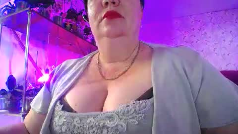 Snapshot of lady_gloria chatting on 05/09/26, 08:08 Lady Gloria online show from 05/09/26, 08:08