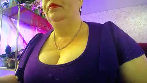 Snapshot of lady_gloria chatting on 05/16/26, 06:54 Lady Gloria online show from 05/16/26, 06:54