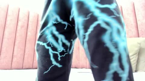 Snapshot of lady_godss chatting on 12/17/24, 04:12 Lady godss online show from 12/17/24, 04:12