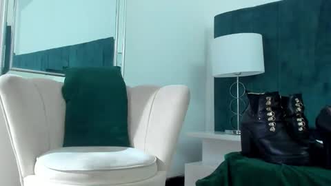 Snapshot of lady_godss chatting on 12/29/24, 04:27 Lady godss online show from 12/29/24, 04:27