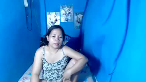 lady_in_bed69 online show from 05/26/26, 11:12