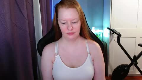 Snapshot of lady_inari chatting on 04/12/26, 05:51 Angelika online show from 04/12/26, 05:51