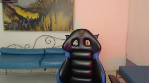 Snapshot of lady_isabella_ chatting on 04/22/26, 01:45 Lady Isabella online show from 04/22/26, 01:45