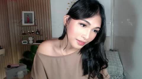 Snapshot of lady_jedyy chatting on 05/22/26, 02:19 online show from 05/22/26, 02:19
