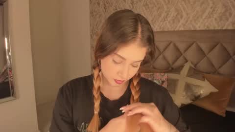 Snapshot of lady_lacey05 chatting on 02/19/25, 05:16 Gaby online show from 02/19/25, 05:16