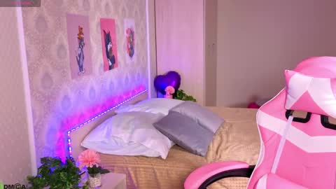 Snapshot of lady_luck18 chatting on 04/21/26, 01:18 Olivia online show from 04/21/26, 01:18