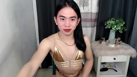 lady_marj000 online show from 10/22/25, 10:20