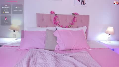 Snapshot of lady_noize chatting on 02/07/25, 10:41 Lady  online show from 02/07/25, 10:41