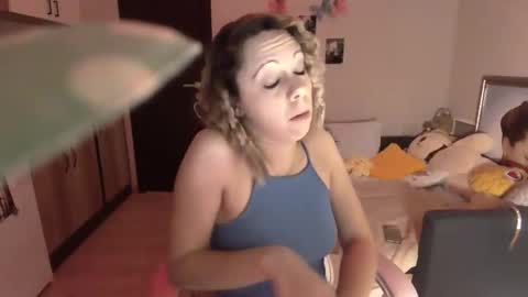 lady_smile69 online show from 12/13/24, 06:16