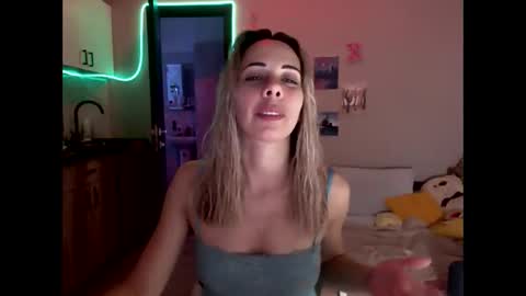 lady_smile69 online show from 09/17/25, 07:26