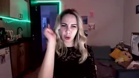 lady_smile69 online show from 09/24/25, 07:06